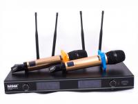 KRM-D2UVM Двухканальная диверситивная (четырёхантенная) радиосистема UHF, микрофоны в металлическом корпусе, настраиваемые частоты