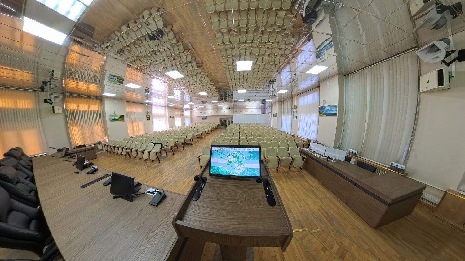 Модернизация мультимедийного оборудования актового зала