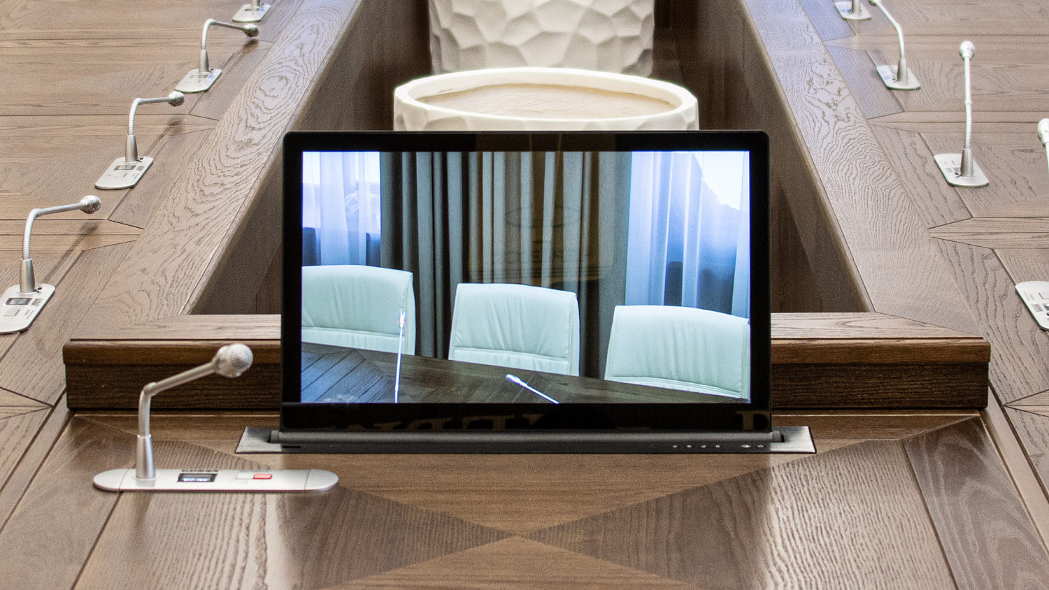 Малый конференц-зал