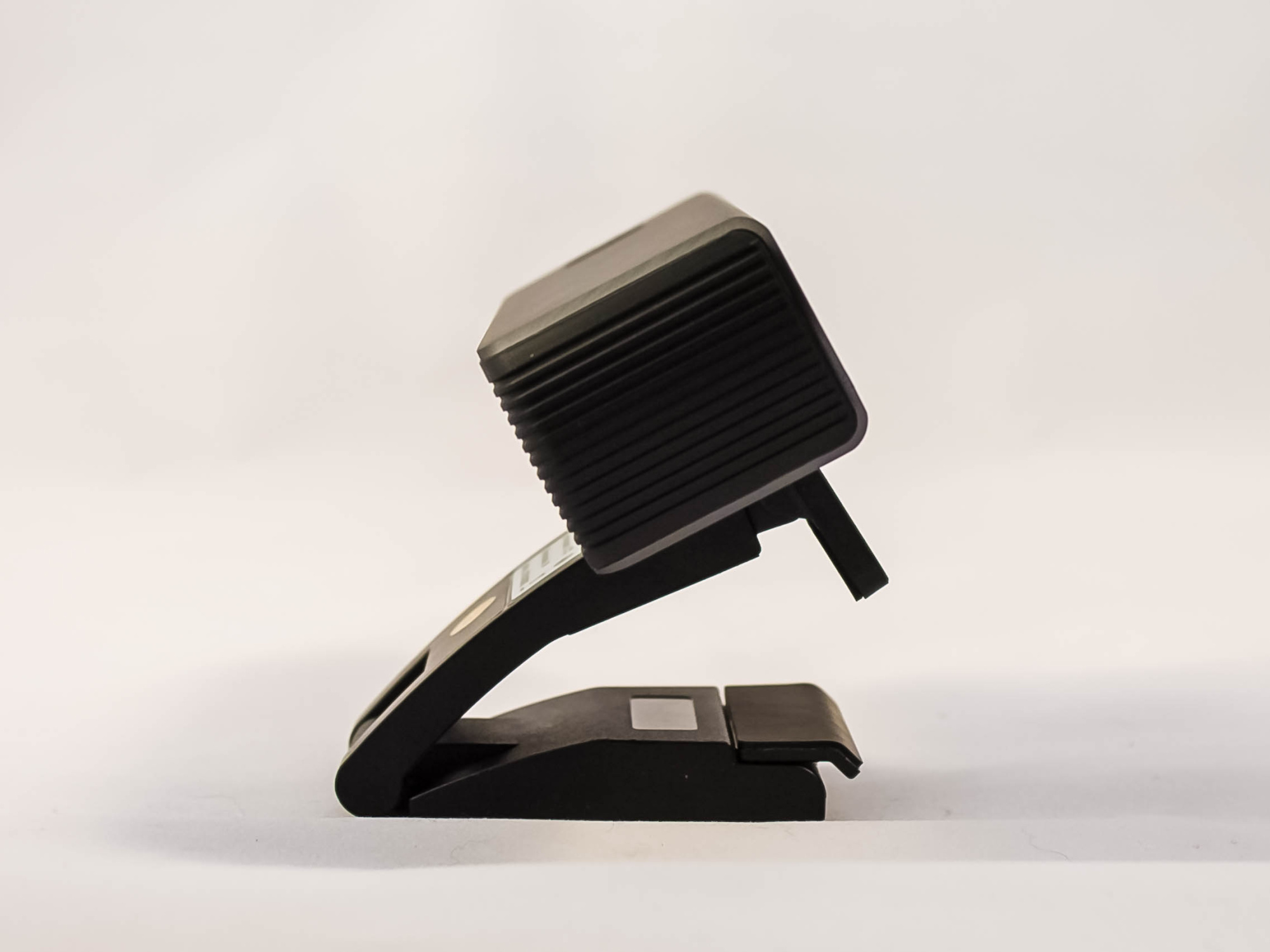 KCC-E4HU Фиксированная камера для видеоконференций с системой электронного наведения (EPTZ)