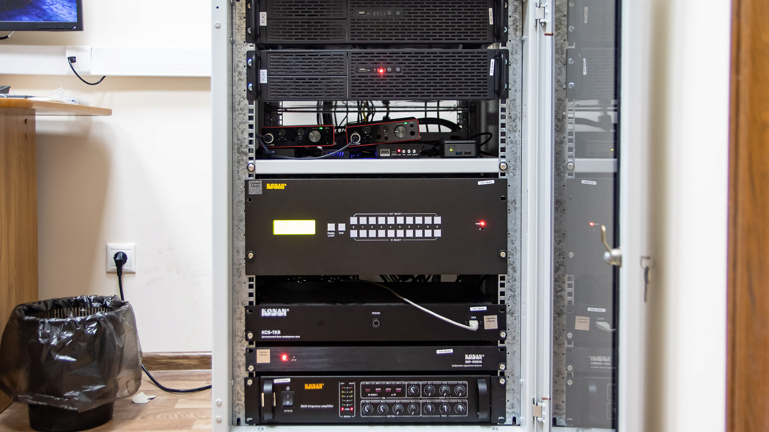 Малый конференц-зал ректора федерального университета