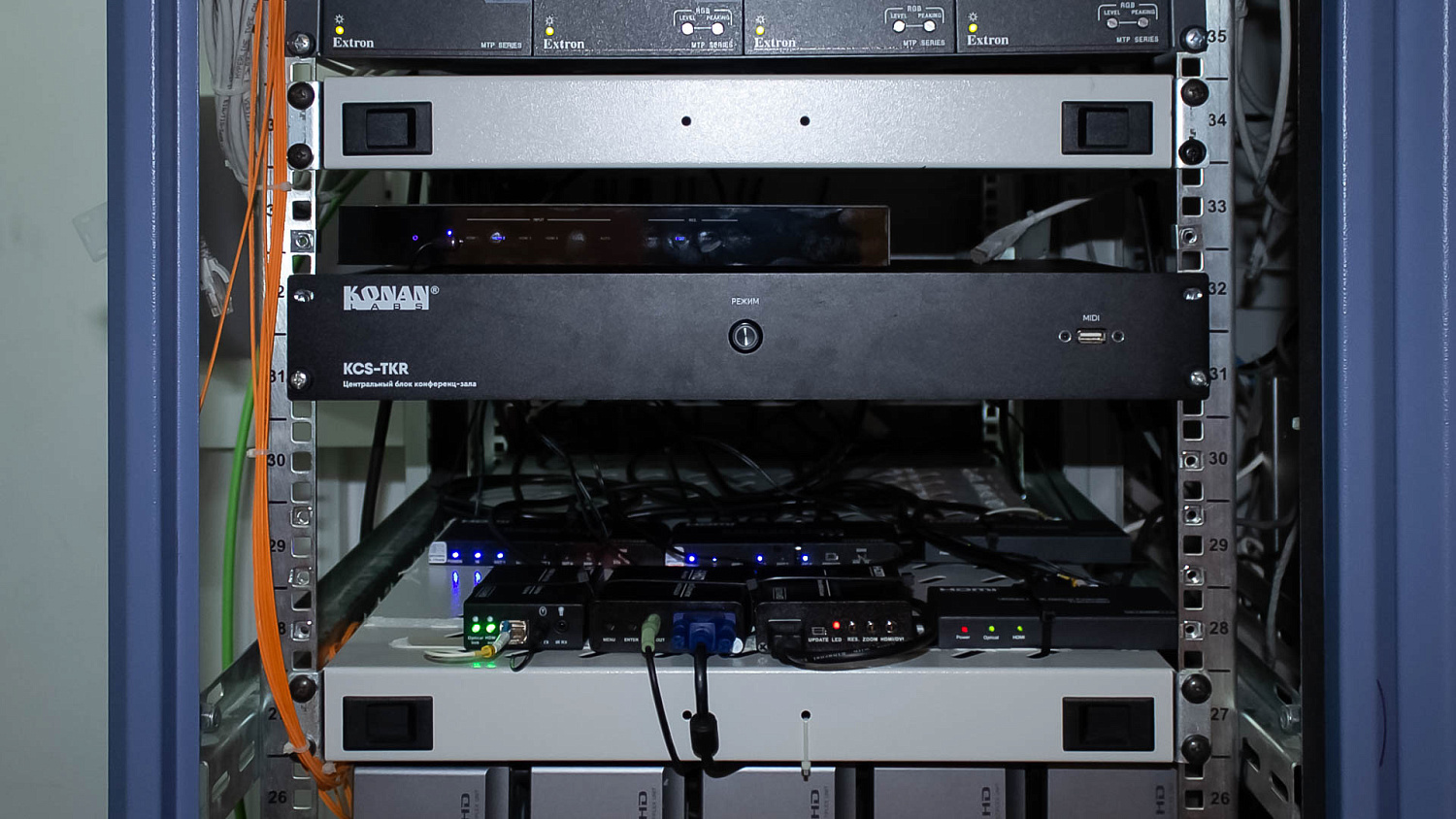 Видеостены в конференц зале правительства СК