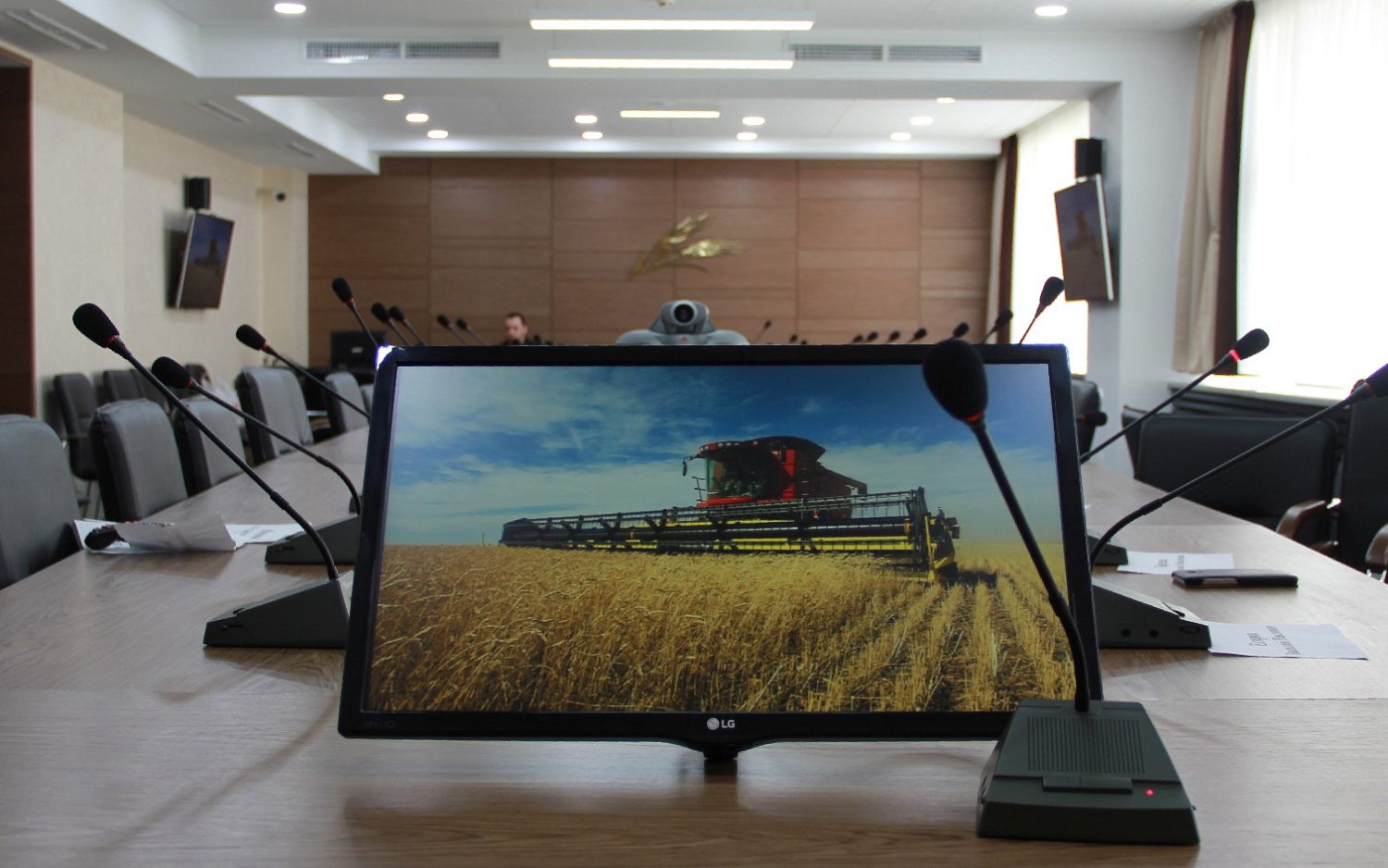 Малый конференц-зал с системой ВКС