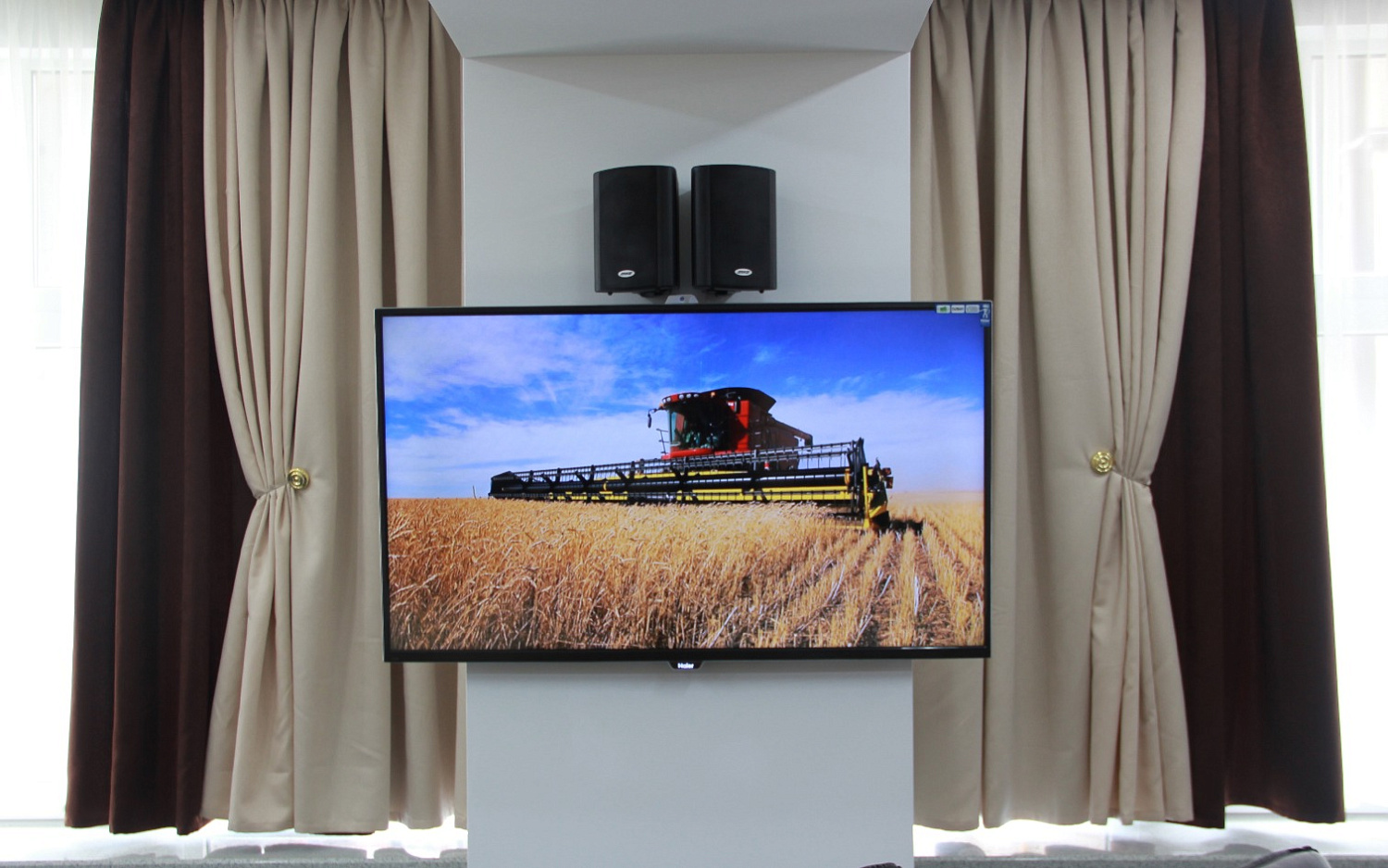 Малый конференц-зал с системой ВКС