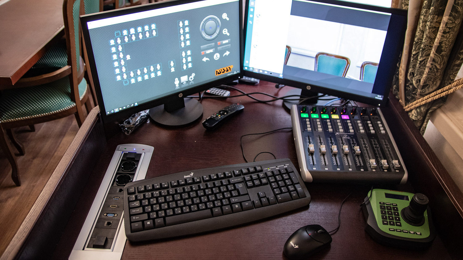 Зал совещаний с электронным голосованием правительства КЧР