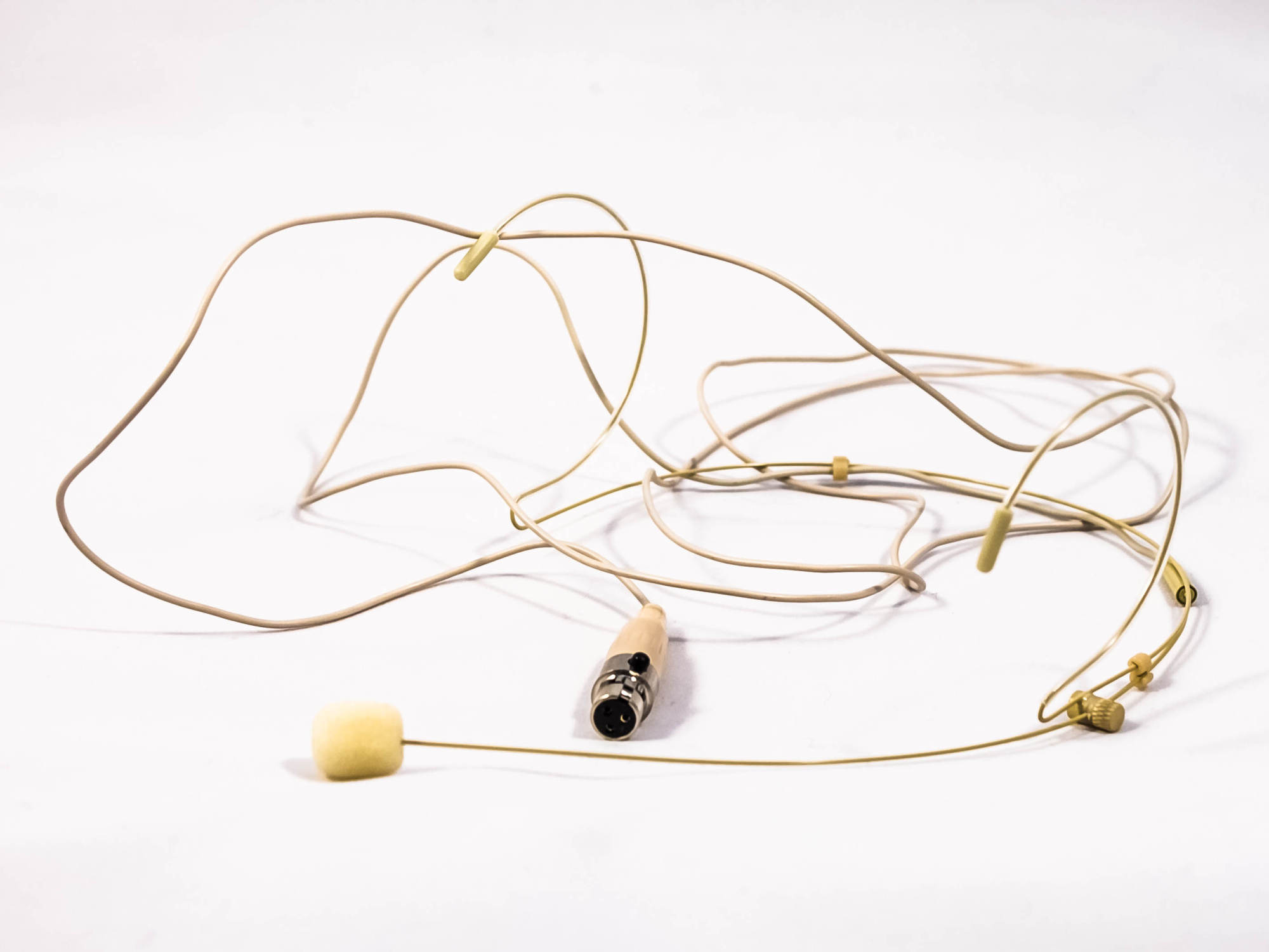 KRM-D2UVM Головной микрофон для поясного передатчика