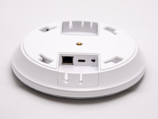 KCS-MCA16C Цифровой потолочный микрофонный массив с автоматическим формированием «звуковых лучей», панель разъёмов