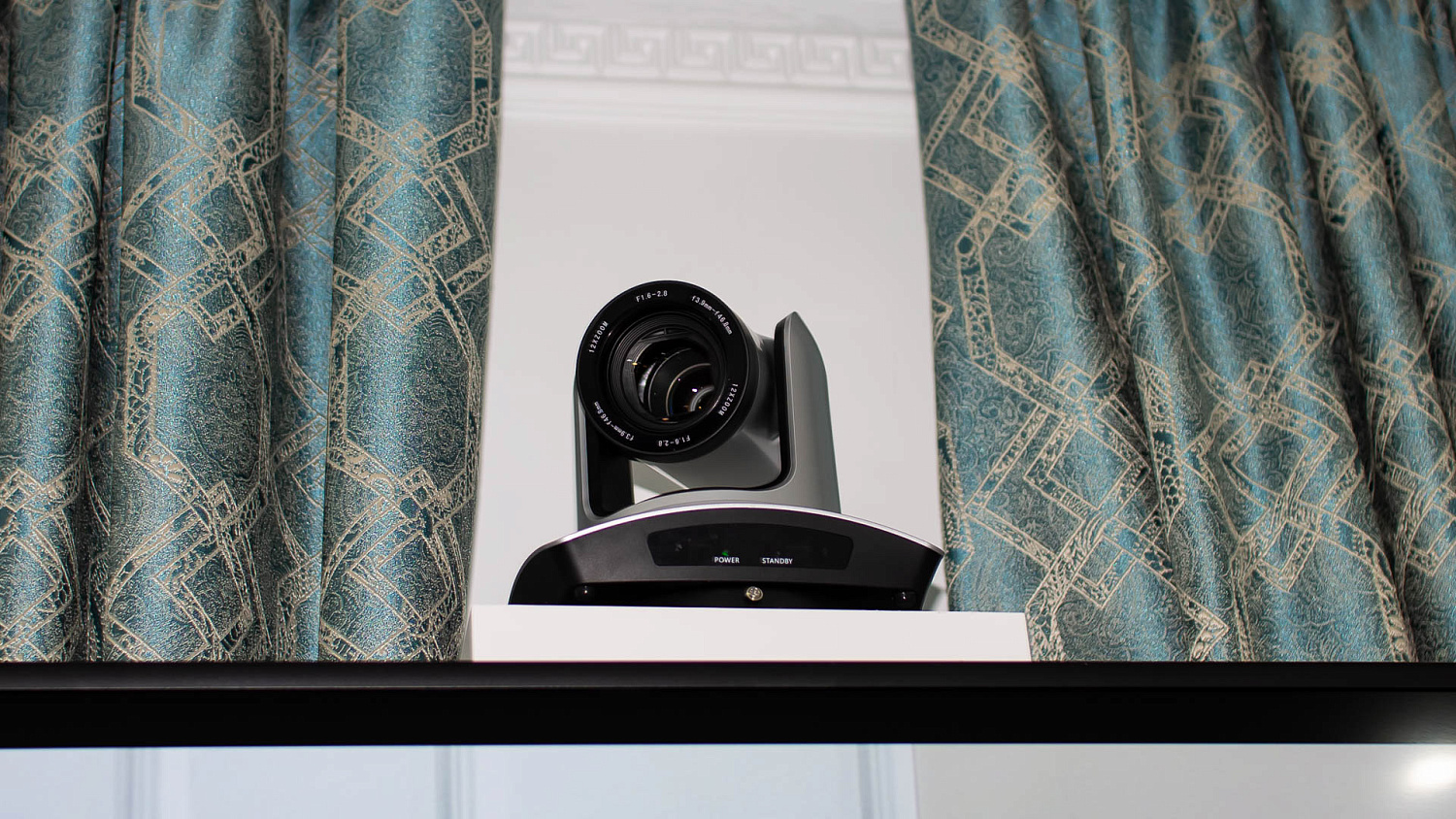 Оборудование для видеоконференцсвязи